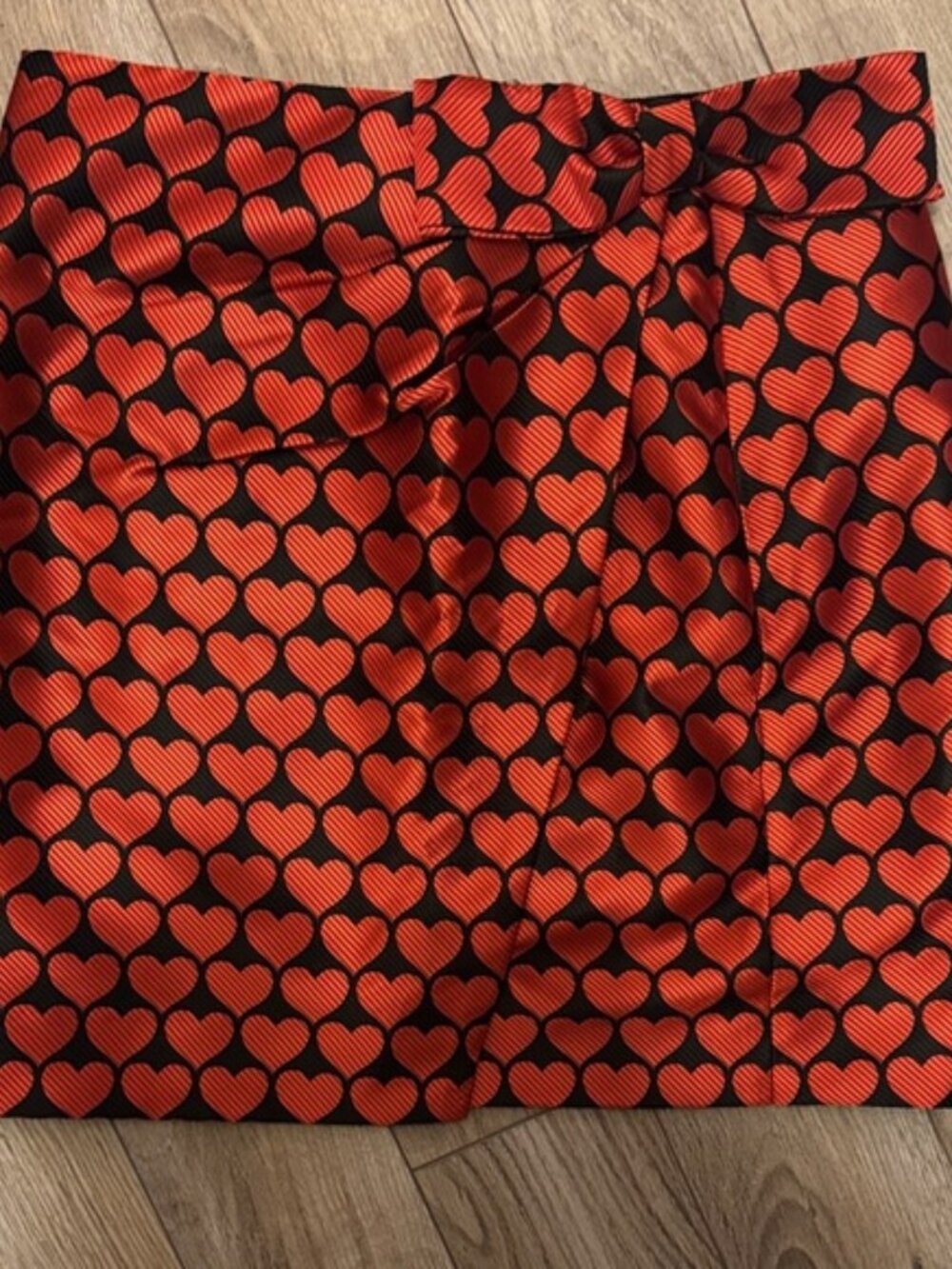J. CREW Hearts Wrap Skirt with Bow Accent. SZ 8 Valentines Day Romantic Sexy